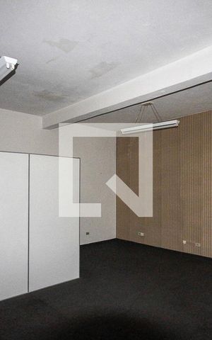 Casa à venda com 360m², 3 quartos e 5 vagas Casa à venda com 360m², 3 quartos e 5 vagasEdícula