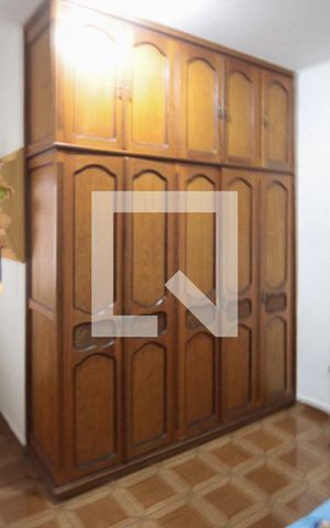 Casa à venda com 360m², 3 quartos e 5 vagas Casa à venda com 360m², 3 quartos e 5 vagasQuarto 03