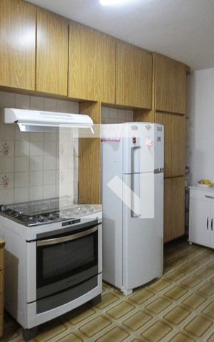 Casa à venda com 360m², 3 quartos e 5 vagas Casa à venda com 360m², 3 quartos e 5 vagasCozinha
