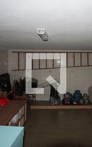 Casa à venda com 360m², 3 quartos e 5 vagas Casa à venda com 360m², 3 quartos e 5 vagasSalão