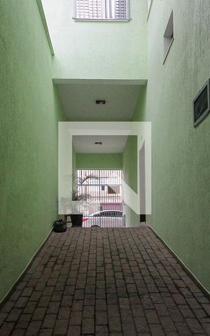 Casa à venda com 360m², 3 quartos e 5 vagas Casa à venda com 360m², 3 quartos e 5 vagasGaragem