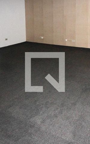 Casa à venda com 360m², 3 quartos e 5 vagas Casa à venda com 360m², 3 quartos e 5 vagasEdícula