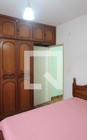 Casa à venda com 360m², 3 quartos e 5 vagas Casa à venda com 360m², 3 quartos e 5 vagasSuite