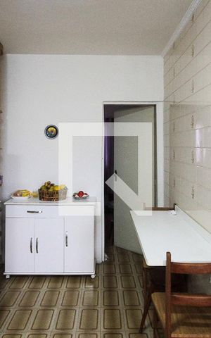 Casa à venda com 360m², 3 quartos e 5 vagas Casa à venda com 360m², 3 quartos e 5 vagasCozinha