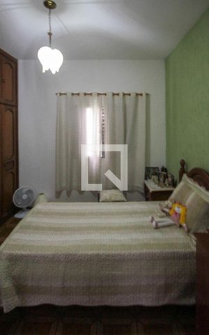 Casa à venda com 360m², 3 quartos e 5 vagas Casa à venda com 360m², 3 quartos e 5 vagasSuite