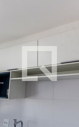 Apartamento para alugar com 54m², 1 quarto e 2 vagas Apartamento para alugar com 54m², 1 quarto e 2 vagasDetalhe da cozinha