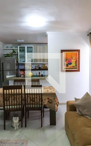 Casa de condomínio à venda com 110m², 2 quartos e 1 vagaSala