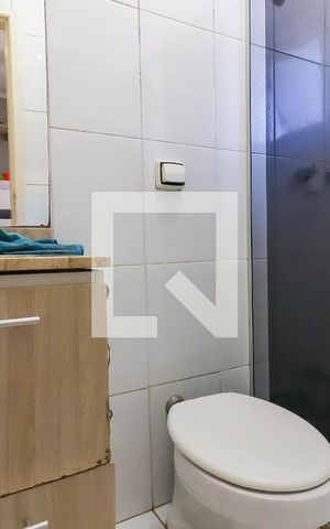 Casa de condomínio à venda com 110m², 2 quartos e 1 vagaBanheiro da Suíte 1