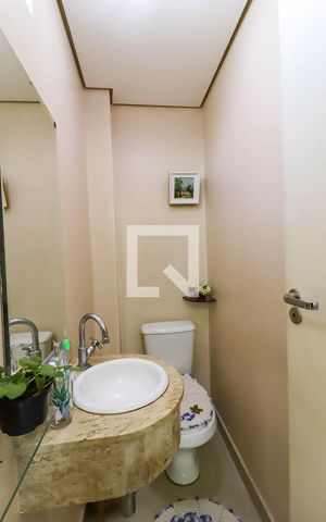 Casa de condomínio à venda com 110m², 2 quartos e 1 vagaLavabo