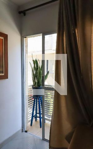 Casa de condomínio à venda com 110m², 2 quartos e 1 vagaSala