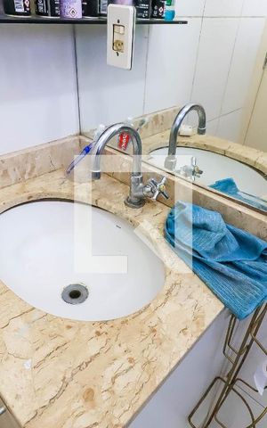 Casa de condomínio à venda com 110m², 2 quartos e 1 vagaBanheiro da Suíte 1