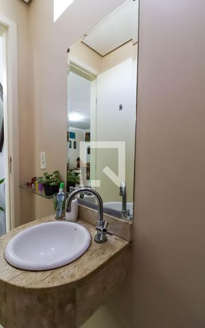 Casa de condomínio à venda com 110m², 2 quartos e 1 vagaLavabo