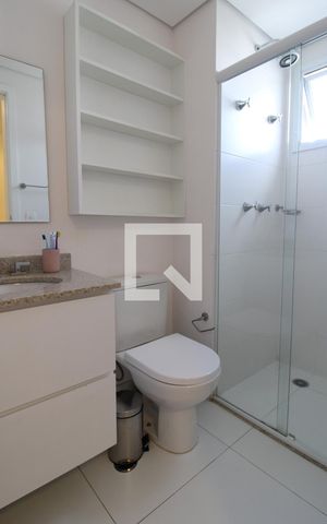 Apartamento para alugar com 88m², 2 quartos e 2 vagasDetalhe banheiro suíte 