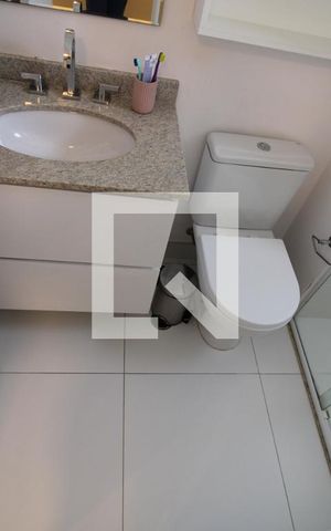 Apartamento para alugar com 88m², 2 quartos e 2 vagasBanheiro da suíte 