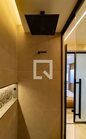 Apartamento à venda com 147m², 2 quartos e 2 vagasDetalhe do banheiro da suíte 
