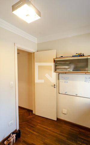 Apartamento à venda com 126m², 3 quartos e 2 vagas Apartamento à venda com 126m², 3 quartos e 2 vagasQuarto 3