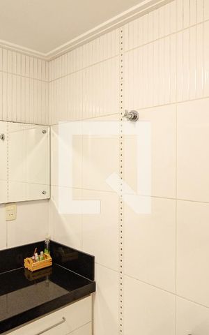 Apartamento à venda com 126m², 3 quartos e 2 vagas Apartamento à venda com 126m², 3 quartos e 2 vagasBanheiro Social