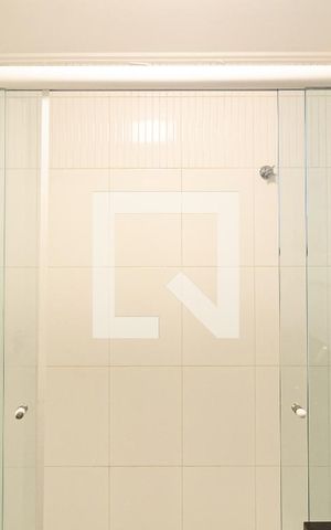 Apartamento à venda com 126m², 3 quartos e 2 vagas Apartamento à venda com 126m², 3 quartos e 2 vagasBanheiro Social