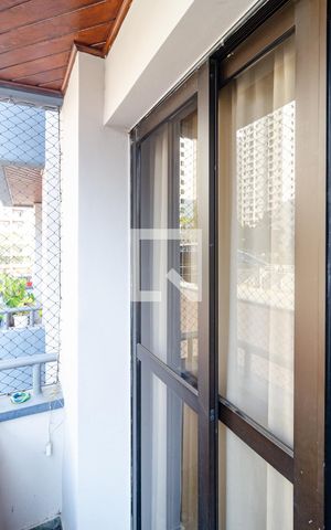 Apartamento à venda com 126m², 3 quartos e 2 vagas Apartamento à venda com 126m², 3 quartos e 2 vagasVaranda da Sala