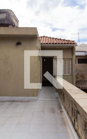 Casa à venda com 200m², 2 quartos e 1 vaga Casa à venda com 200m², 2 quartos e 1 vagaVaranda da Suíte