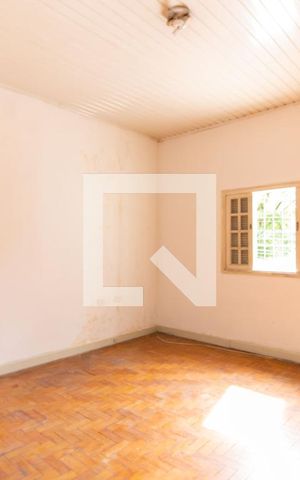 Casa à venda com 200m², 2 quartos e 1 vaga Casa à venda com 200m², 2 quartos e 1 vagaQuarto 01