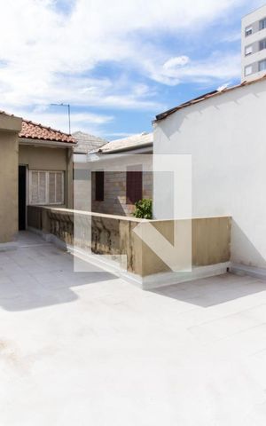 Casa à venda com 200m², 2 quartos e 1 vaga Casa à venda com 200m², 2 quartos e 1 vagaVaranda da Suíte