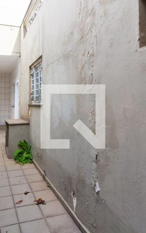 Casa à venda com 200m², 2 quartos e 1 vaga Casa à venda com 200m², 2 quartos e 1 vagaQuintal