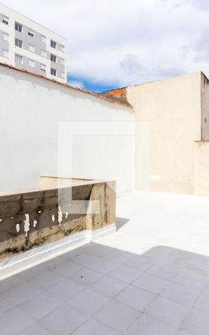 Casa à venda com 200m², 2 quartos e 1 vaga Casa à venda com 200m², 2 quartos e 1 vagaVaranda da Suíte