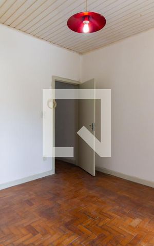 Casa à venda com 200m², 2 quartos e 1 vaga Casa à venda com 200m², 2 quartos e 1 vagaSuíte