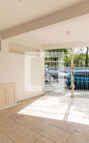 Casa à venda com 200m², 2 quartos e 1 vaga Casa à venda com 200m², 2 quartos e 1 vagaGaragem