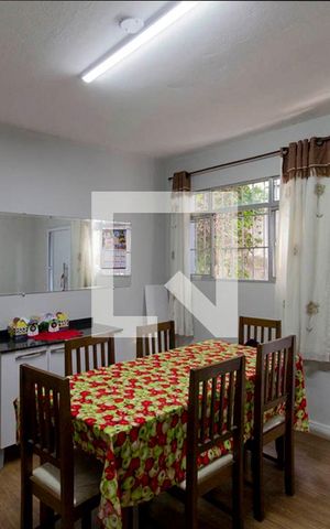 Casa à venda com 214m², 3 quartos e 2 vagas Casa à venda com 214m², 3 quartos e 2 vagasSala de Jantar