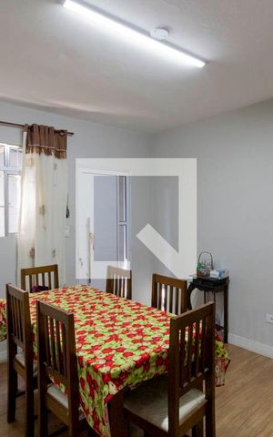 Casa à venda com 214m², 3 quartos e 2 vagas Casa à venda com 214m², 3 quartos e 2 vagasSala de Jantar