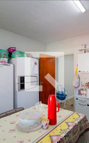 Casa à venda com 214m², 3 quartos e 2 vagas Casa à venda com 214m², 3 quartos e 2 vagasCozinha