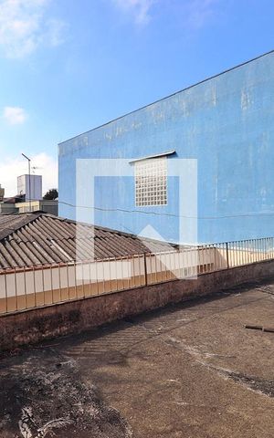 Casa à venda com 180m², 3 quartos e 8 vagasTerraço