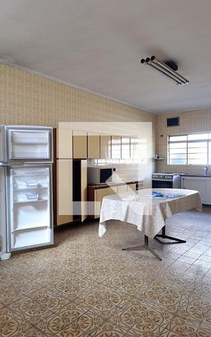 Casa à venda com 180m², 3 quartos e 8 vagasCozinha
