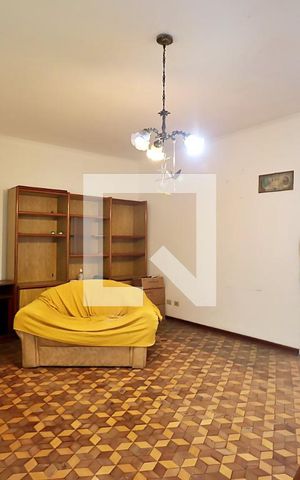 Casa à venda com 180m², 3 quartos e 8 vagasSala