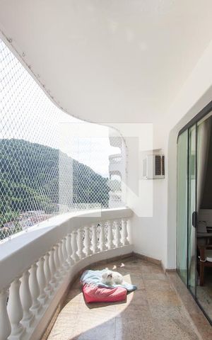Apartamento para alugar com 140m², 3 quartos e 1 vaga Apartamento para alugar com 140m², 3 quartos e 1 vagaVaranda