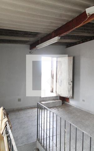 Casa à venda com 130m², 4 quartos e 1 vagaÁrea de Serviço