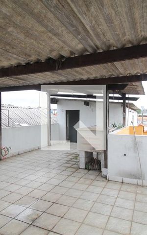 Casa à venda com 130m², 4 quartos e 1 vagaÁrea de Serviço