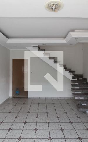 Casa à venda com 130m², 4 quartos e 1 vagaSala