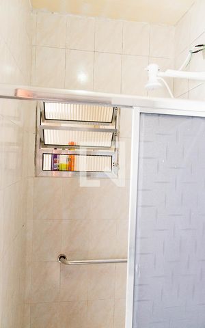 Casa à venda com 100m², 3 quartos e 1 vagaBanheiro de serviço