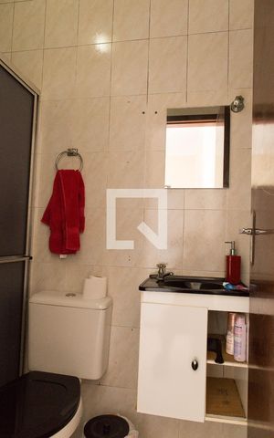 Casa à venda com 100m², 3 quartos e 1 vagaBanheiro de serviço