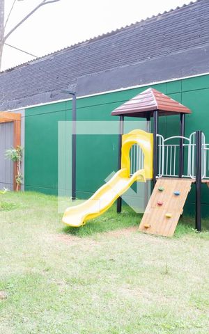 Apartamento à venda com 43m², 1 quarto e 1 vaga Apartamento à venda com 43m², 1 quarto e 1 vagaÁrea comum - Playground