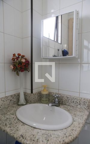 Apartamento para alugar com 118m², 2 quartos e 1 vaga Apartamento para alugar com 118m², 2 quartos e 1 vagaBanheiro