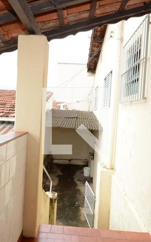 Casa à venda com 130m², 3 quartos e 4 vagasÁrea de Serviço