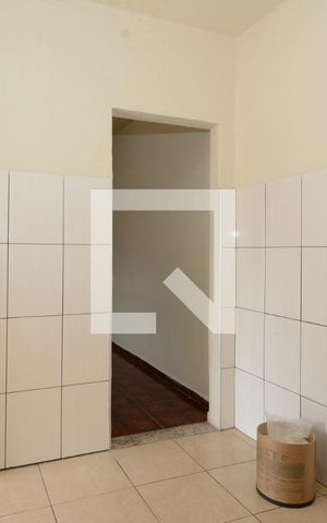Casa à venda com 130m², 3 quartos e 4 vagasEdícula - Cozinha 