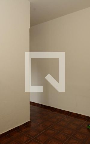 Casa à venda com 130m², 3 quartos e 4 vagasEdícula - Sala