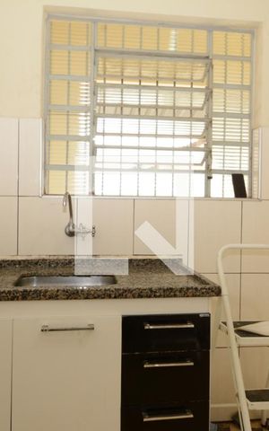 Casa à venda com 130m², 3 quartos e 4 vagasEdícula - Cozinha 