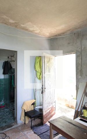 Casa à venda com 560m², 4 quartos e 1 vagaCasa 3 | Sala e Quarto