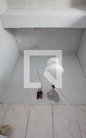 Casa à venda com 560m², 4 quartos e 1 vagaCasa 1 | Banheiro do Quarto 1